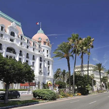 - 195 Promenade Des Anglais